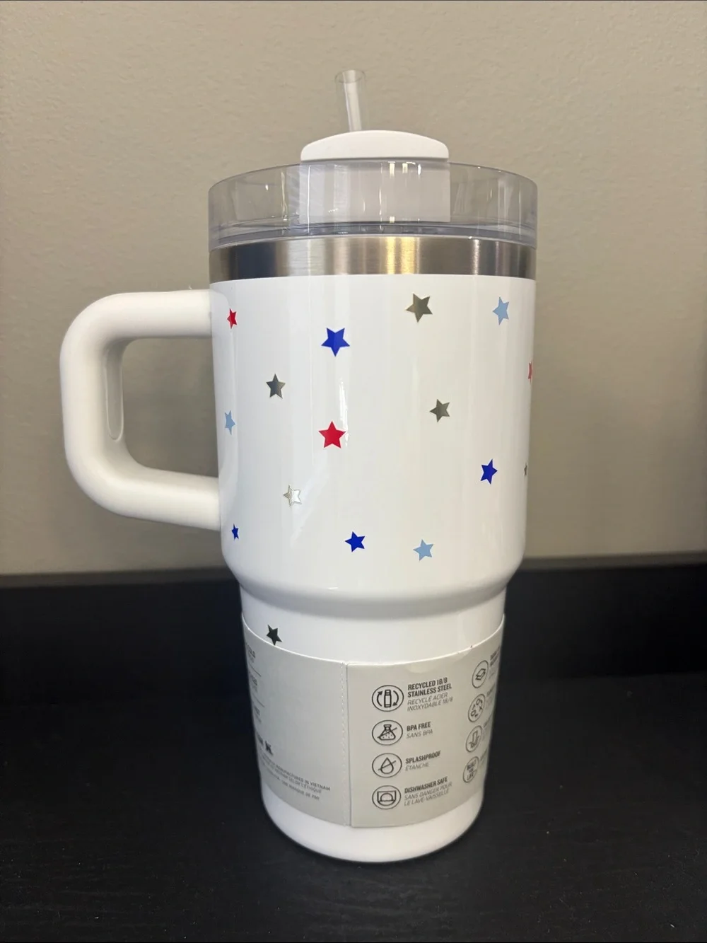 Stanley White with stars 20oz travel mug - Picture 4 of 7